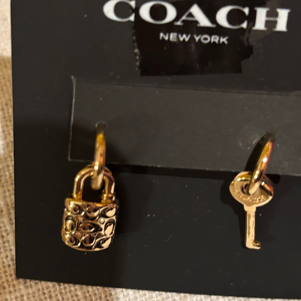Coach Gold tone Chain Necklace with Padlock Pendant , Coach gold tone earrings. - Picture 2 of 12